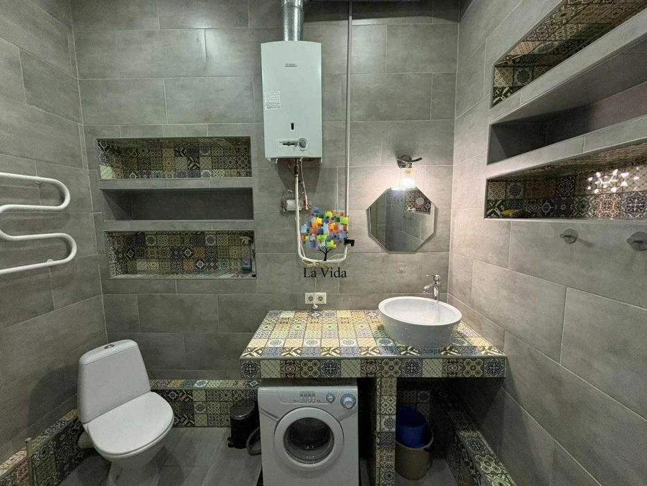 3-room apartment for sale in the heart of Podil! WITHOUT%