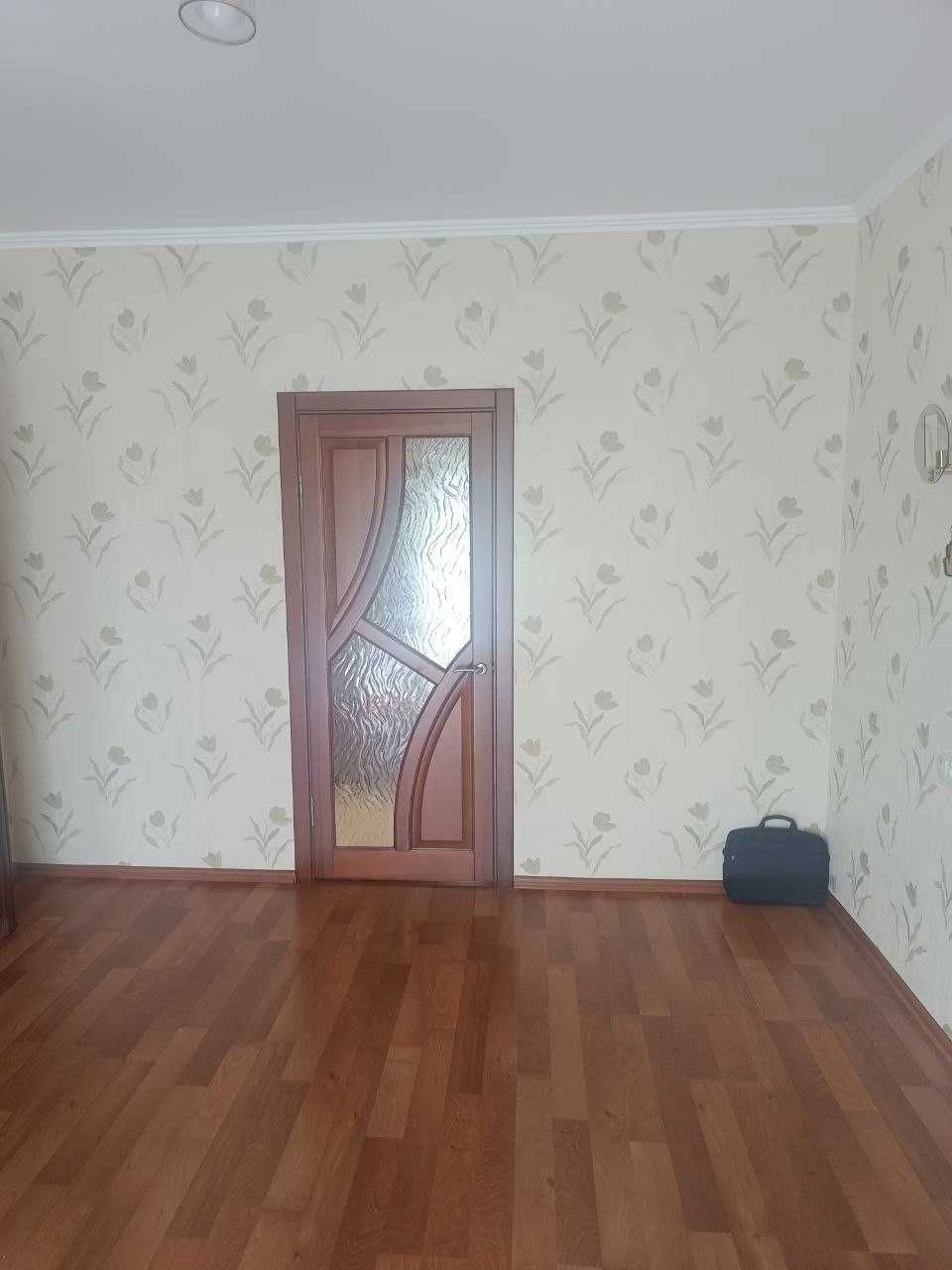 Продаж 2-кімнатна квартира, вул. Соборності (Відновлення, Сертифікат).