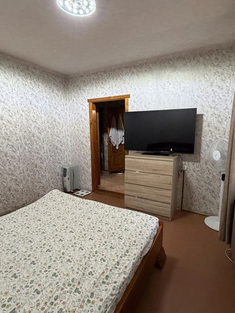 Продаю 3к квартиру, ул.В.Бызова (Якира)
