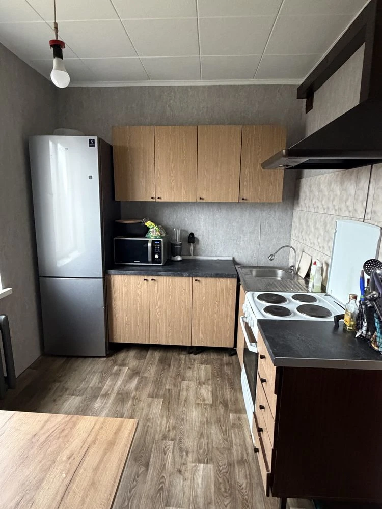 Продаю 3к квартиру, ул.В.Бызова (Якира)