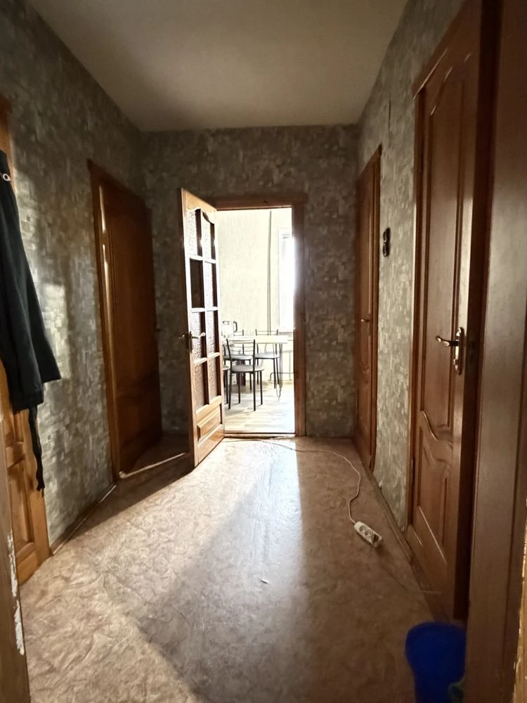 Продаю 3к квартиру, ул.В.Бызова (Якира)