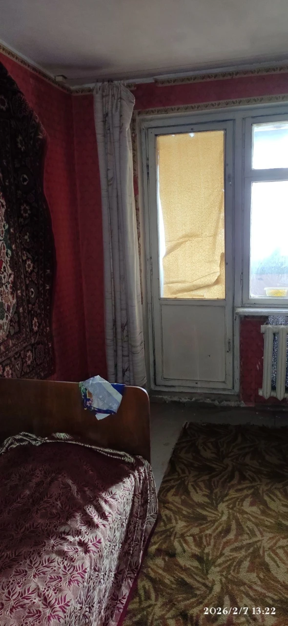 Продається 3 кімнатна квартира. Вулиця Чарівна. Тернівський район. Міська лікарня.
