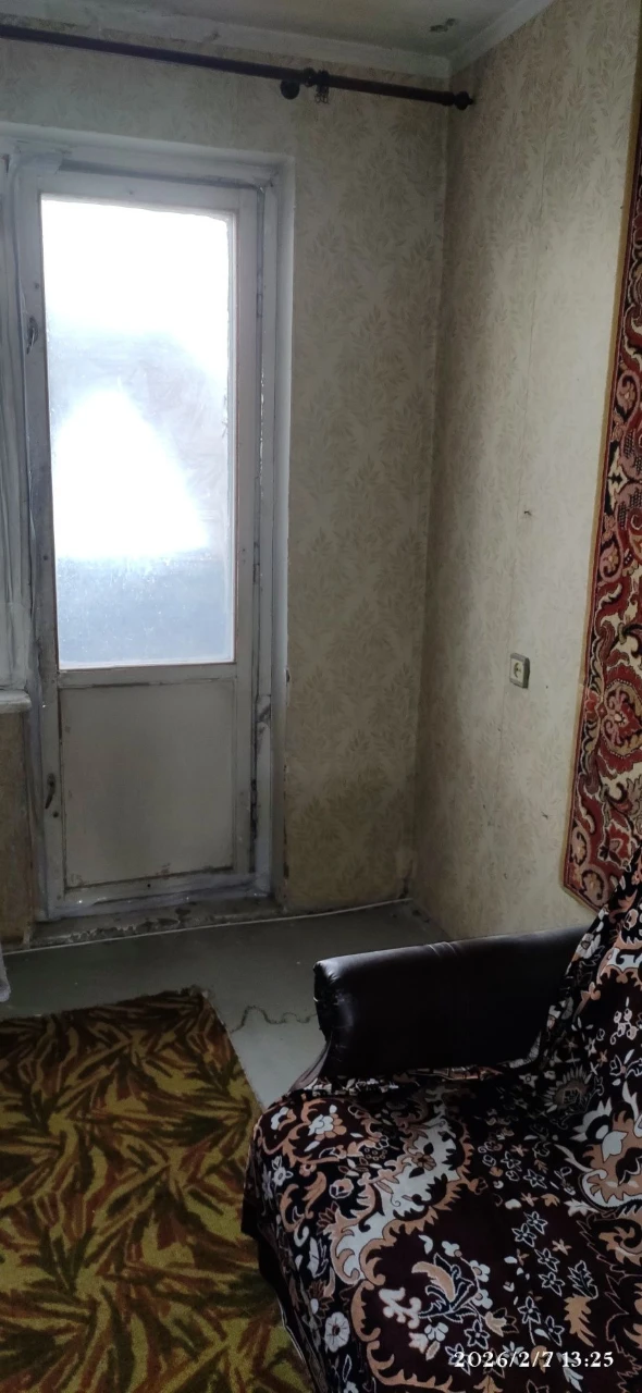 Продається 3 кімнатна квартира. Вулиця Чарівна. Тернівський район. Міська лікарня.