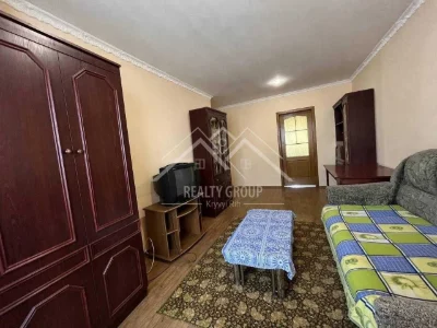 Sale of a spacious 3-bedroom apartment in Zarechnyy