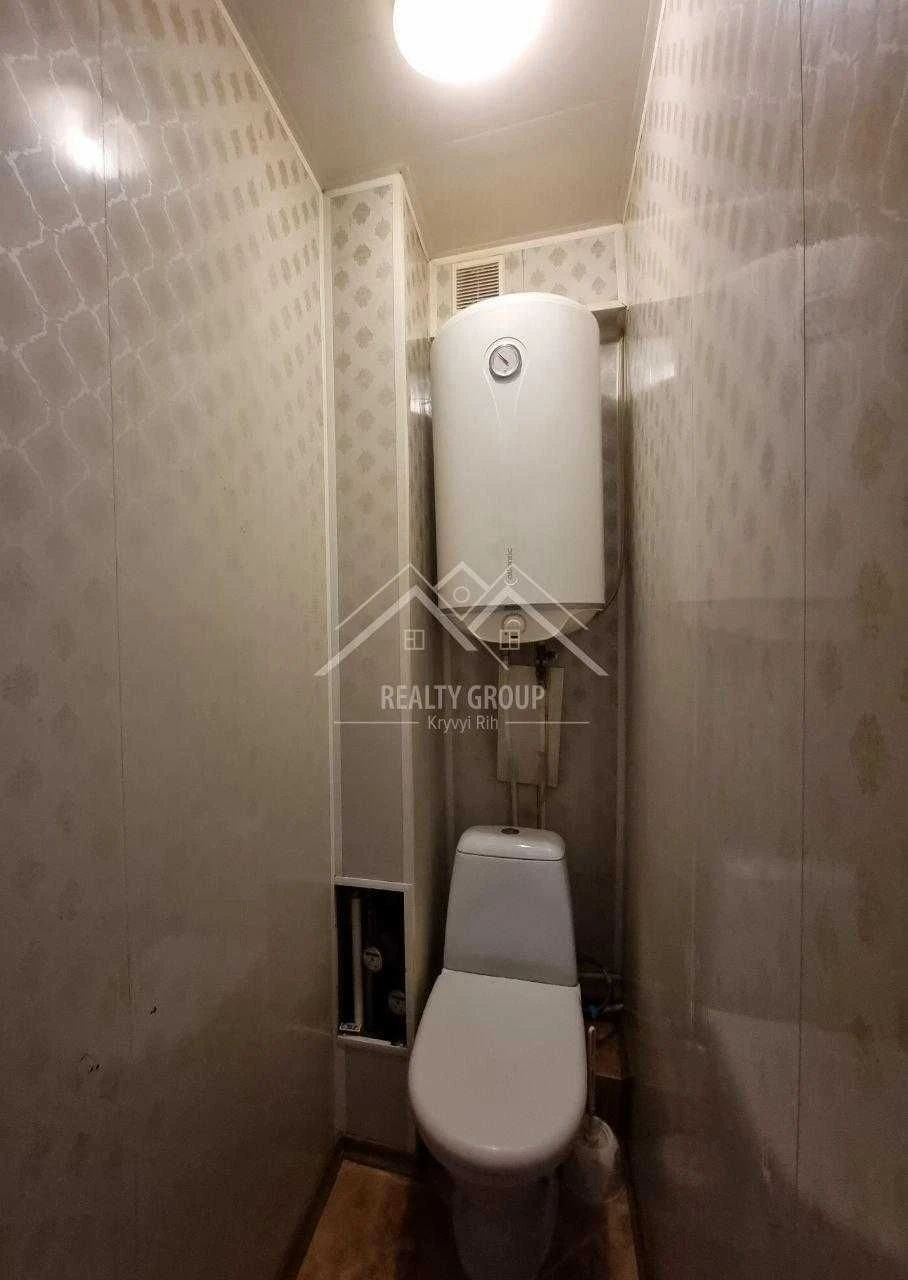 Sale of a spacious 3-bedroom apartment in Zarechnyy