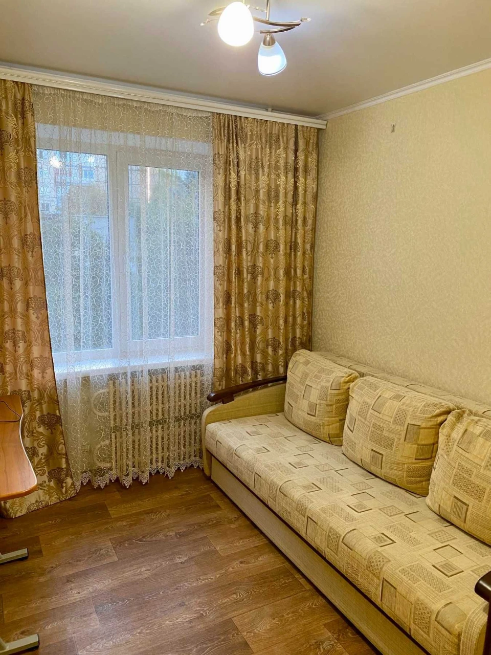 Продаж 3-кімнатної квартири (чешского типу) 5, Зарічний, недалеко от Бродвей