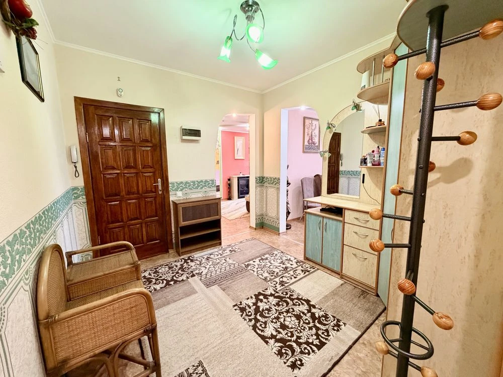 Продажа 5-комнатной квартиры в районе Кресу