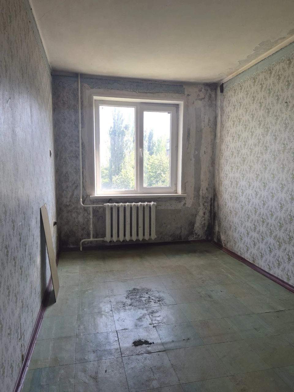 Продам 2х комн квартира 6/9 у. Днепровское шосе, 64 Ласточка