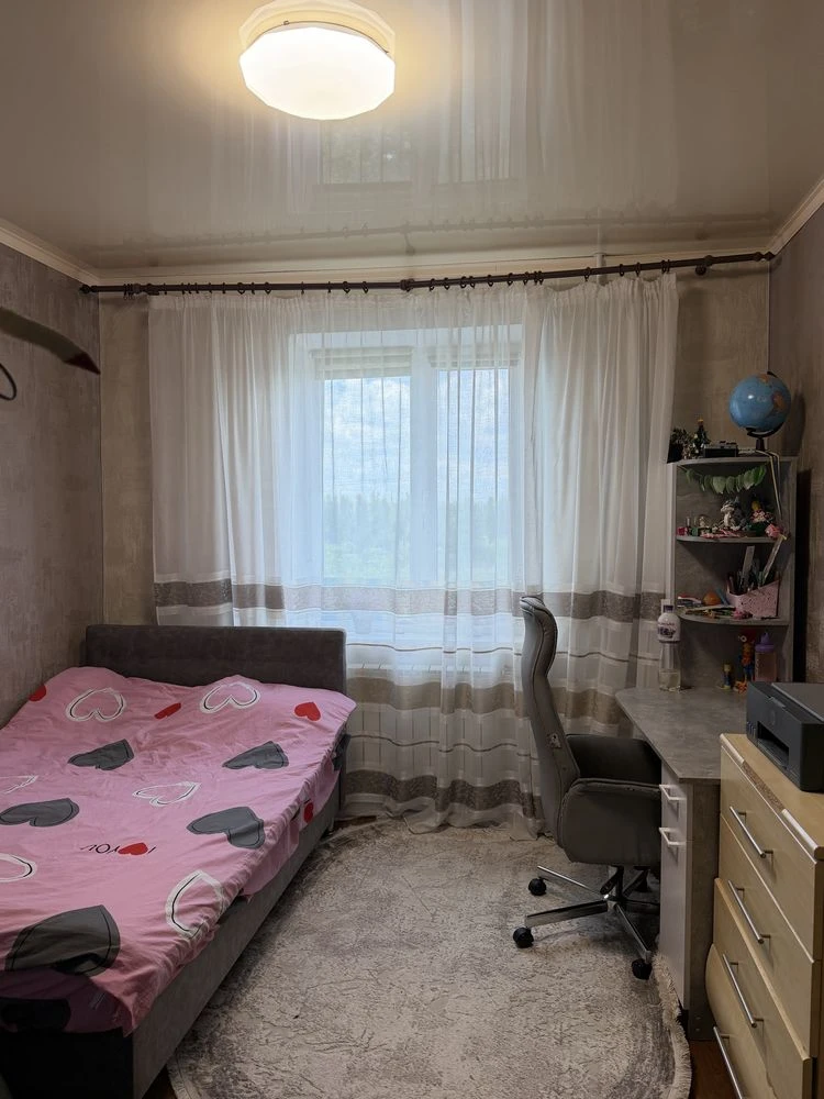 Продаж 2-кімнатній квартири за адресою: Східний-3, вулиця Лісового, 33.