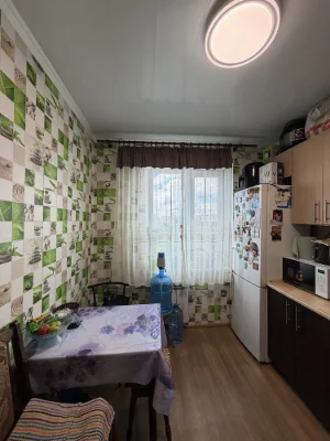 Продаж 2-кімнатній квартири за адресою: Східний-3, вулиця Лісового, 33.