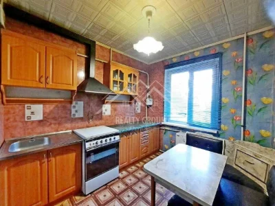 Продаж просторої 3-кімнатної квартири з автономним опаленням, на мікрорайоні