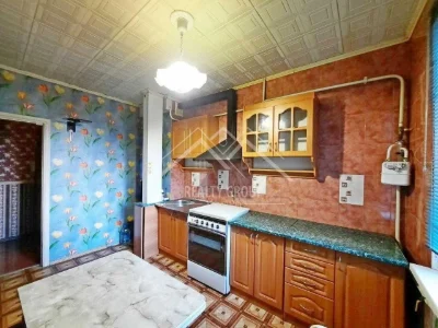 Продаж просторої 3-кімнатної квартири з автономним опаленням, на мікрорайоні
