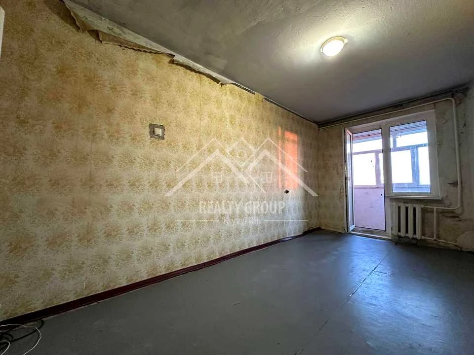 Apartment. 200th Anniversary Avenue, Kryvyi Rih