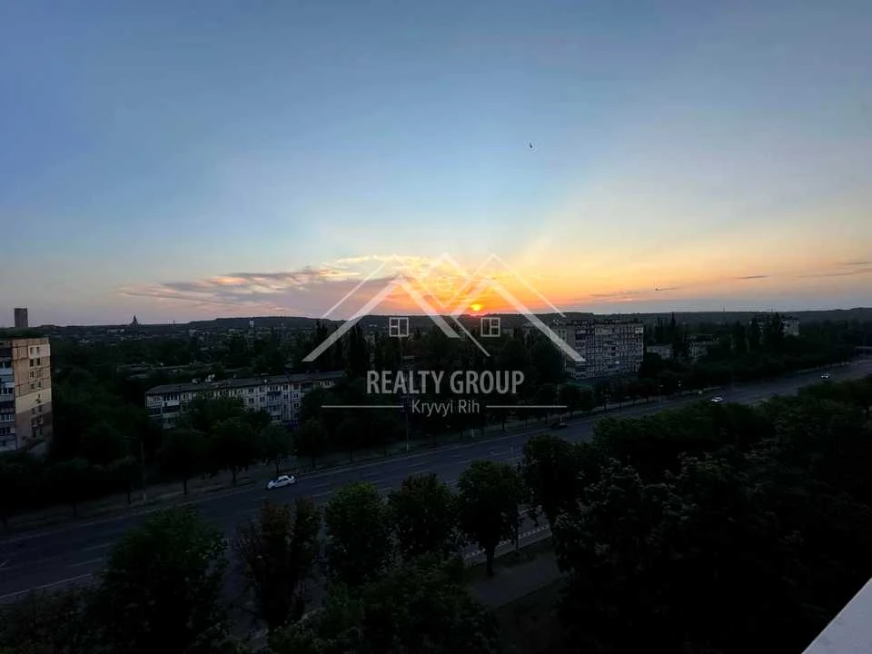 Apartment. 200th Anniversary Avenue, Kryvyi Rih