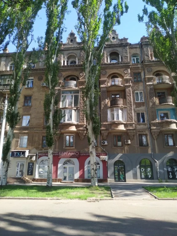 4х ком. кв. (92 М2). 2/6  перепланирована Улица Героев АТО