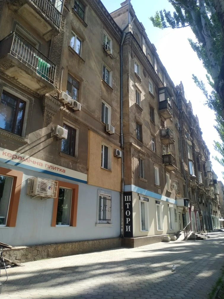 4х ком. кв. (92 М2). 2/6  перепланирована Улица Героев АТО