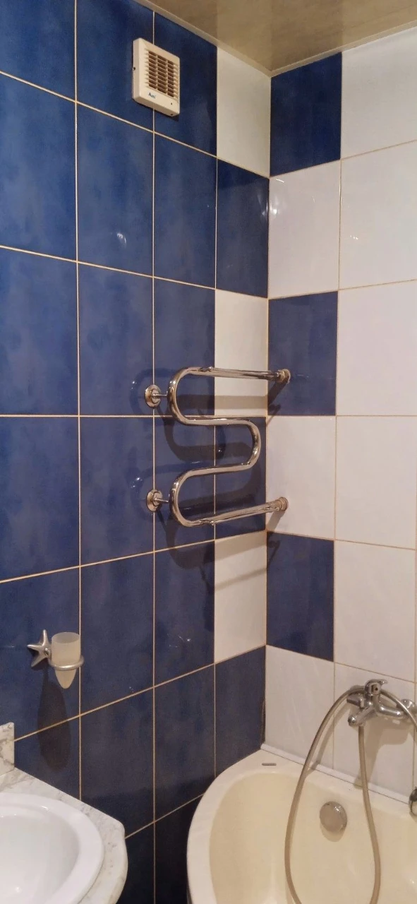 4х ком. кв. (92 М2). 2/6  перепланирована Улица Героев АТО