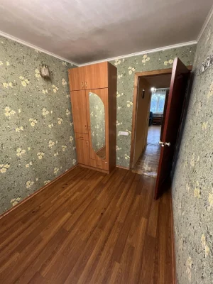Продается просторная 3-комнатная квартира в удобном районе