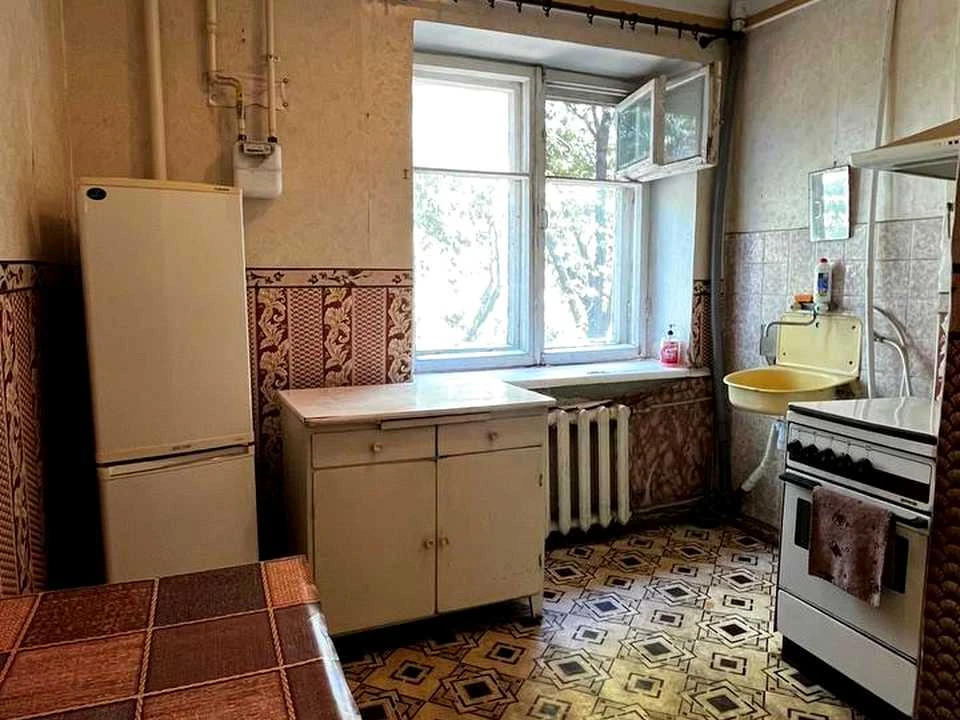 Apartment. Krivoi Rog, Sobornosti Street (Kasiora)