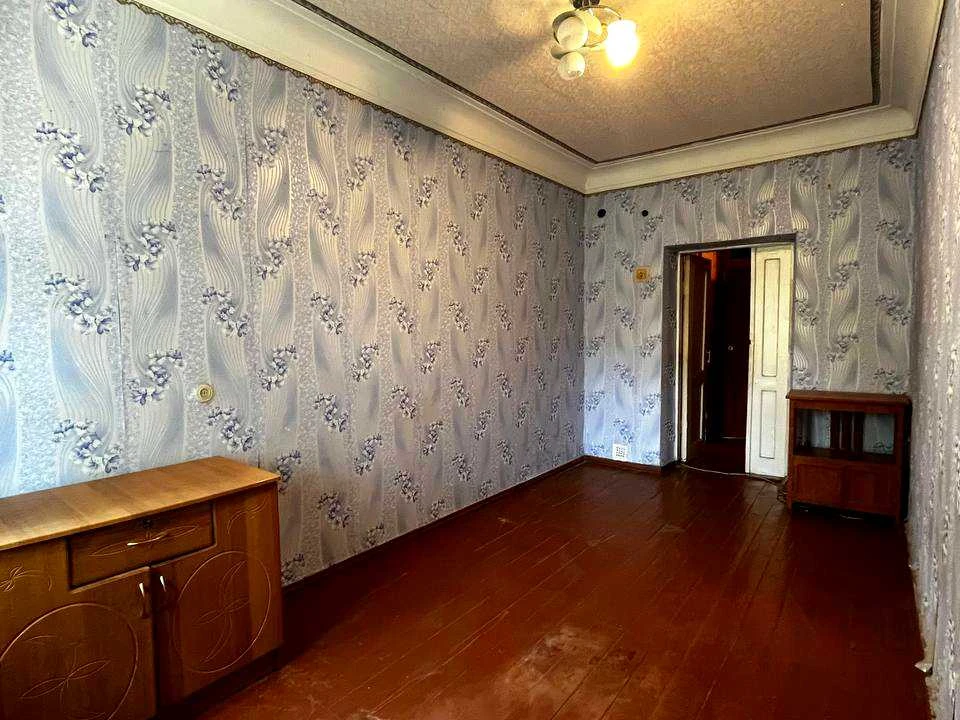 Apartment. Krivoi Rog, Sobornosti Street (Kasiora)