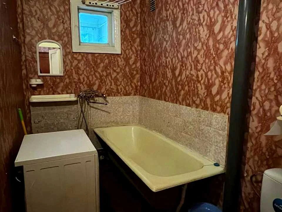 Apartment. Krivoi Rog, Sobornosti Street (Kasiora)
