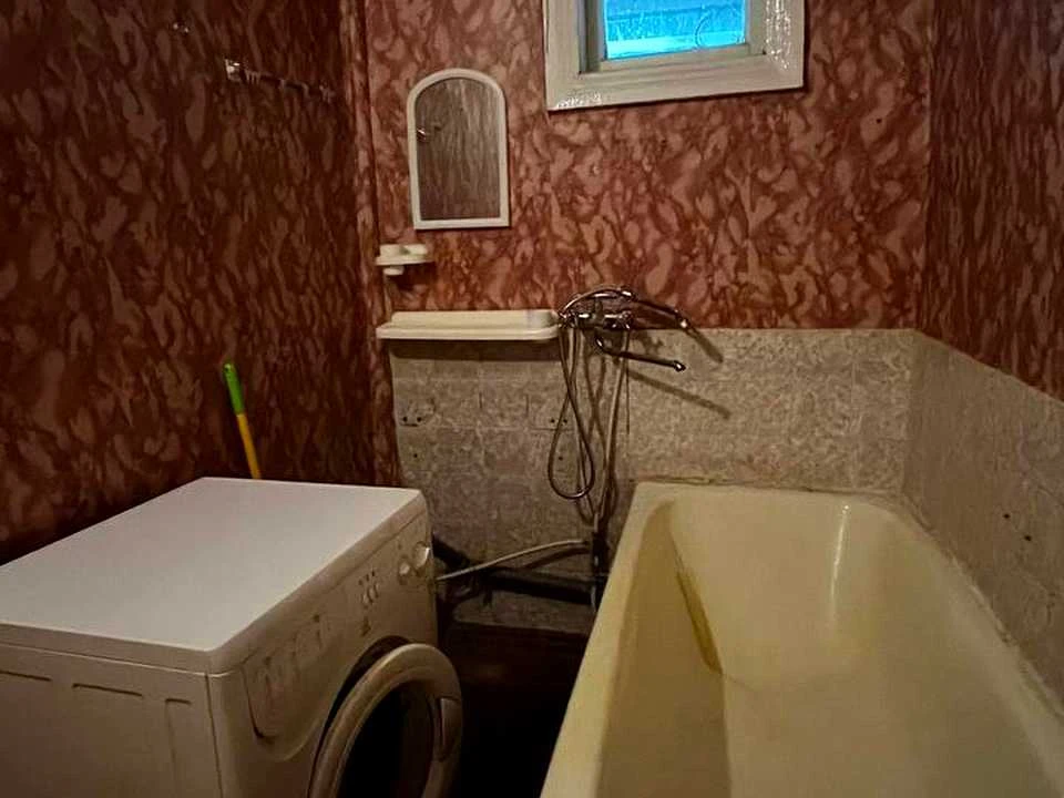 Apartment. Krivoi Rog, Sobornosti Street (Kasiora)