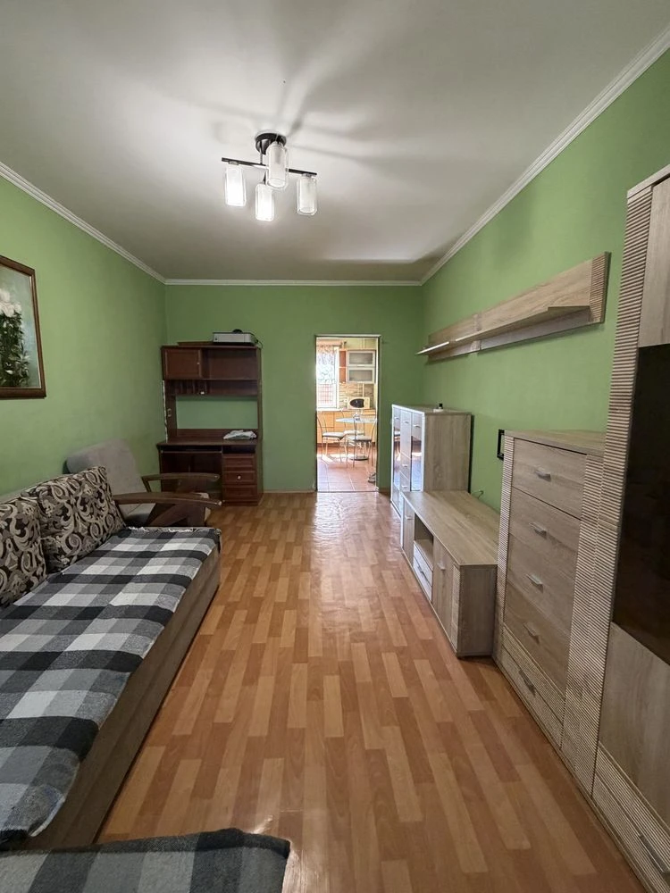 For Sale: 3-bedroom apartment on Post Office Avenue 74.