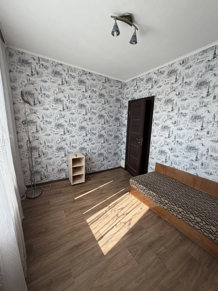 For Sale: 3-bedroom apartment on Post Office Avenue 74.