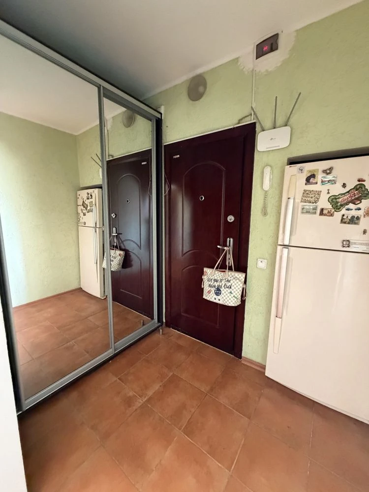 For Sale: 3-bedroom apartment on Post Office Avenue 74.