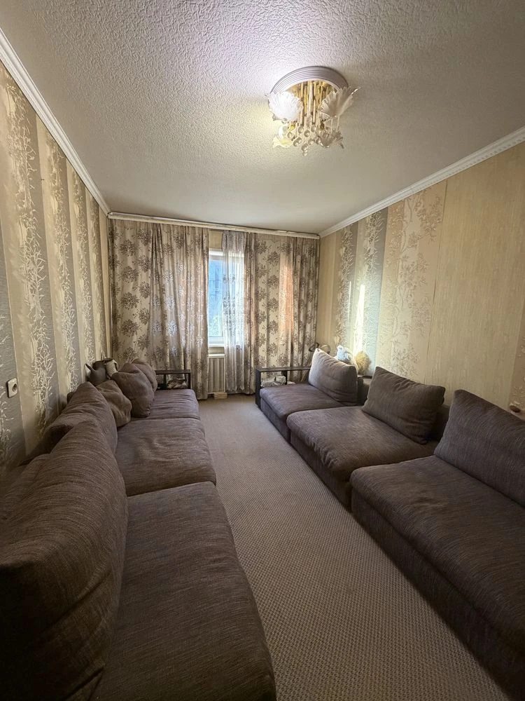 Sale of a 4-room apartment at Prospect Mira 26.