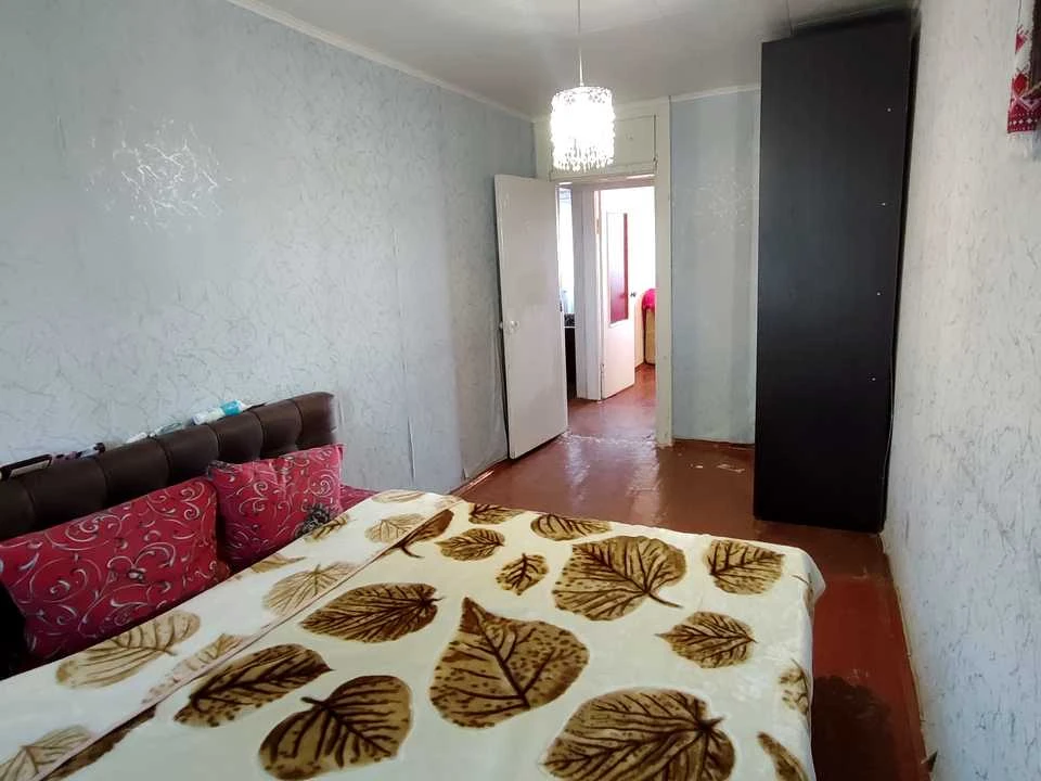 Apartment. John McKenna St. (Armavirskaya), Krivoi Rog