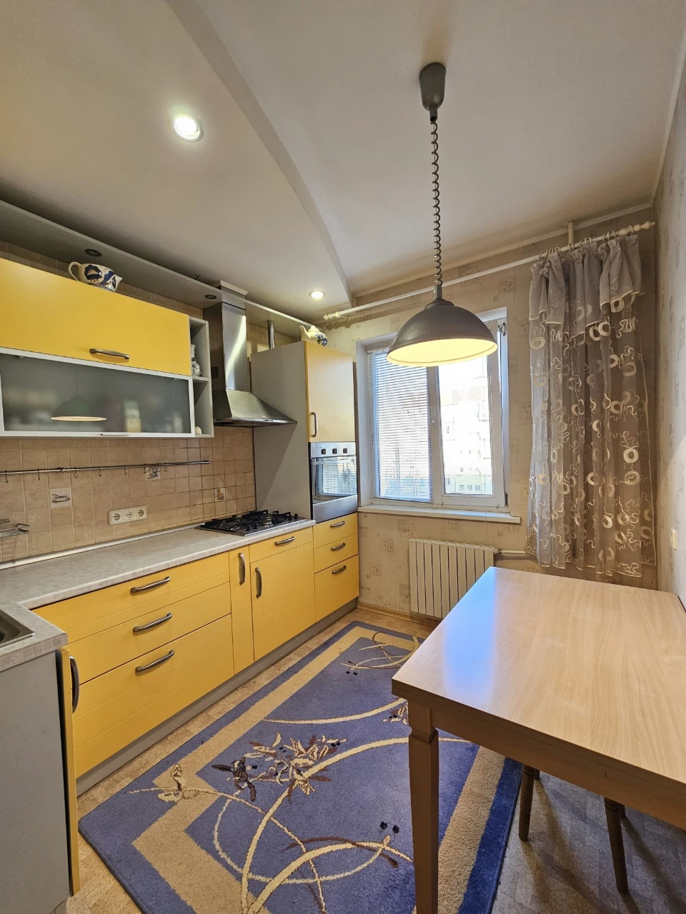 Продам ШИКАРНУЮ 2 КУ на 1 Східному в гарному стані