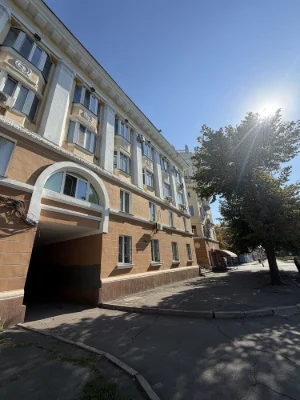 For Sale: Three-Room Apartment in the Center of Yugo Prospect, South