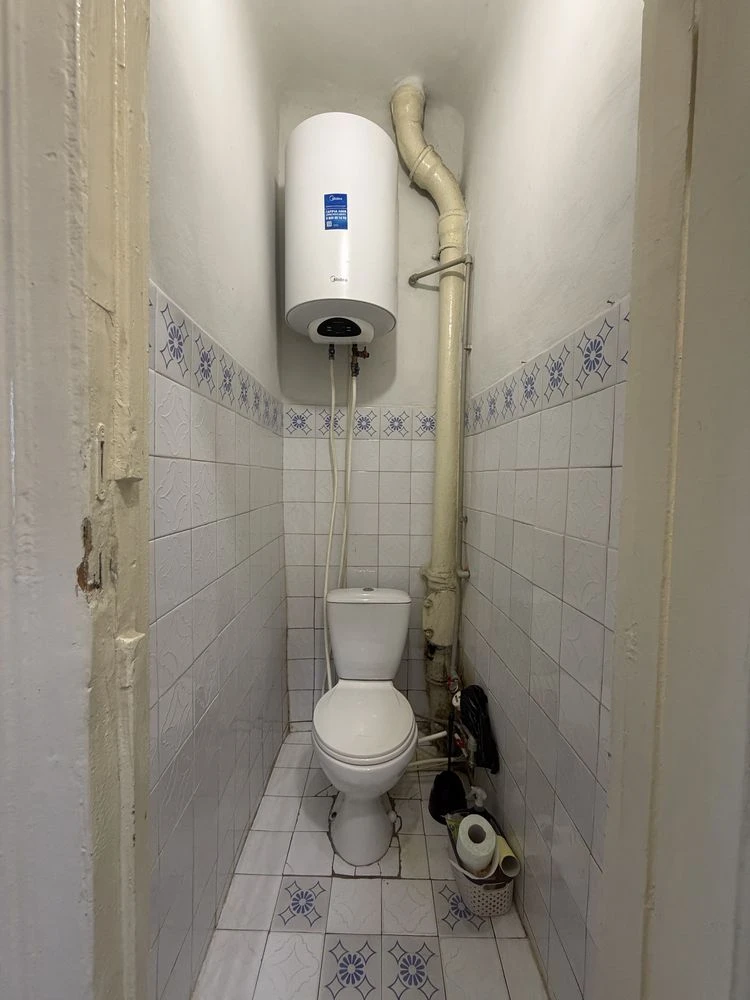 For Sale: Three-Room Apartment in the Center of Yugo Prospect, South