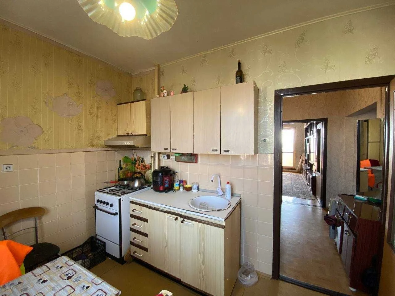 Продаётся двухкомнатная квартира на Макулане, микрорайон Все