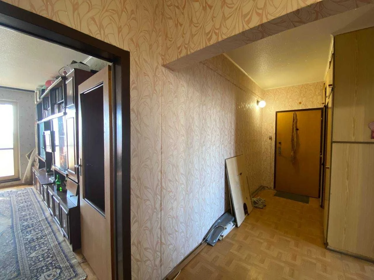 Продаётся двухкомнатная квартира на Макулане, микрорайон Все