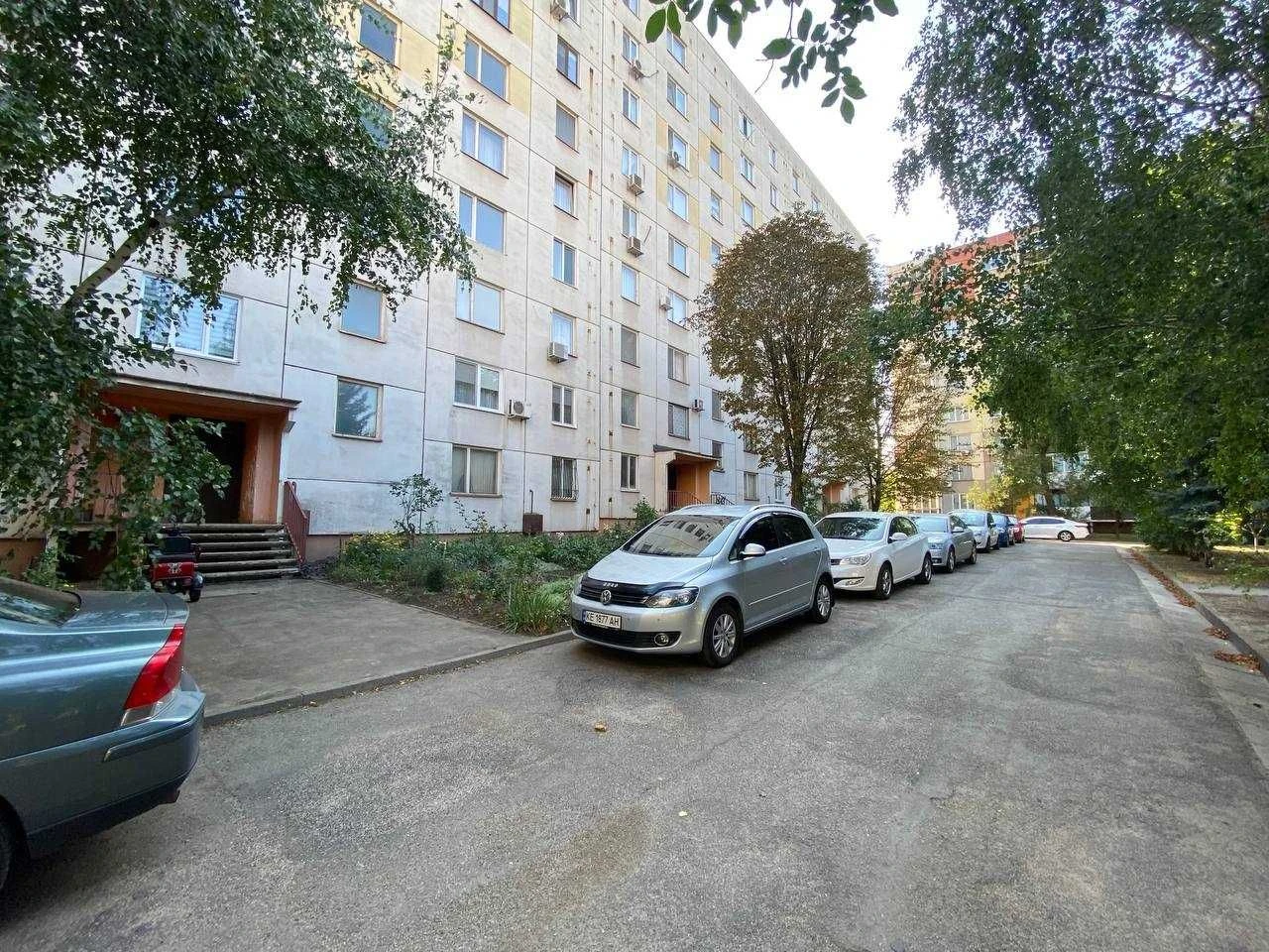 Продаётся двухкомнатная квартира на Макулане, микрорайон Все