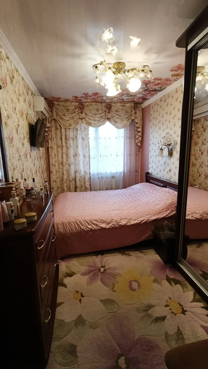 Продам 3-кімнатну квартиру, вул. Матусевича