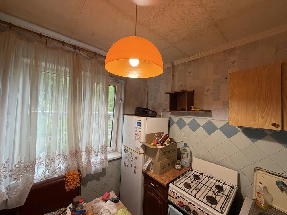 Продается 2-комнатная квартира в районе Металурги.