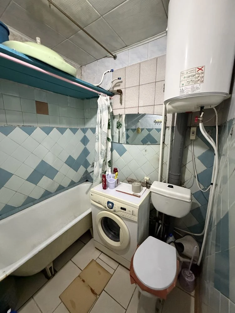 Продается 2-комнатная квартира в районе Металурги.