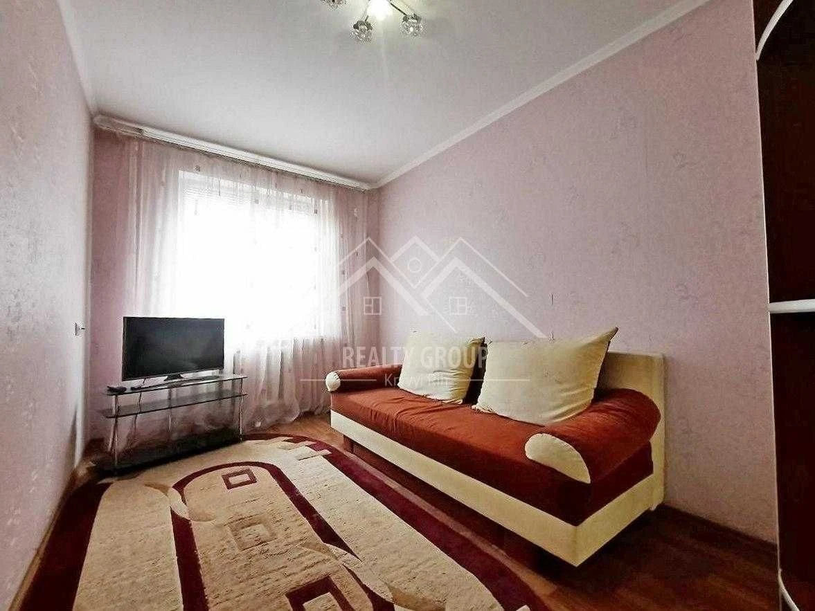 Продається 3-кімнатна квартира на 4-му поверсі, вулиця Володимира Великого