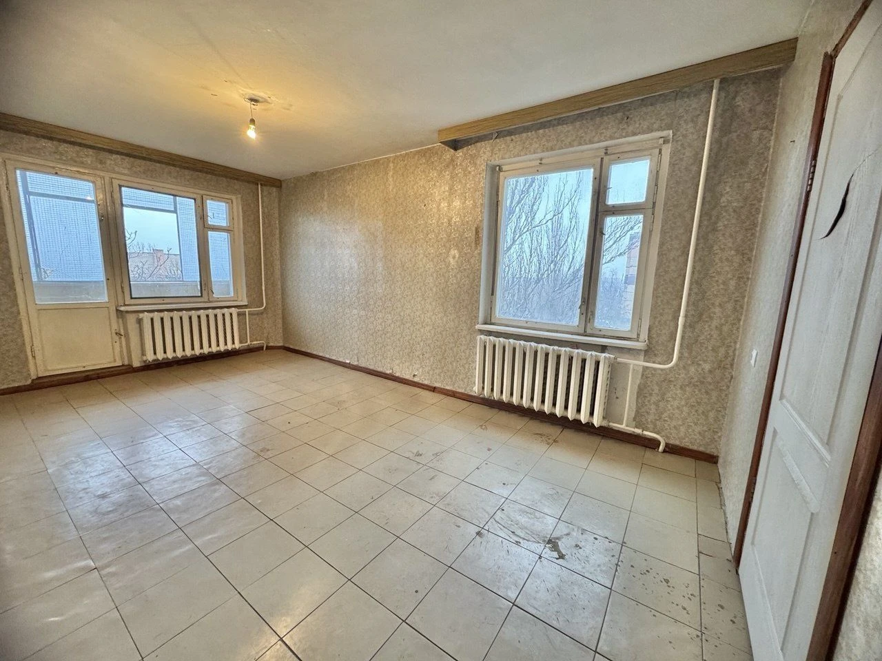 For Sale 3-Room Apartment in Quarter 173