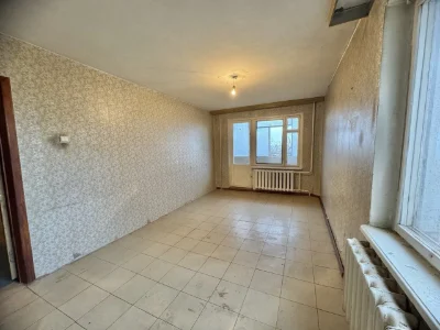 For Sale 3-Room Apartment in Quarter 173