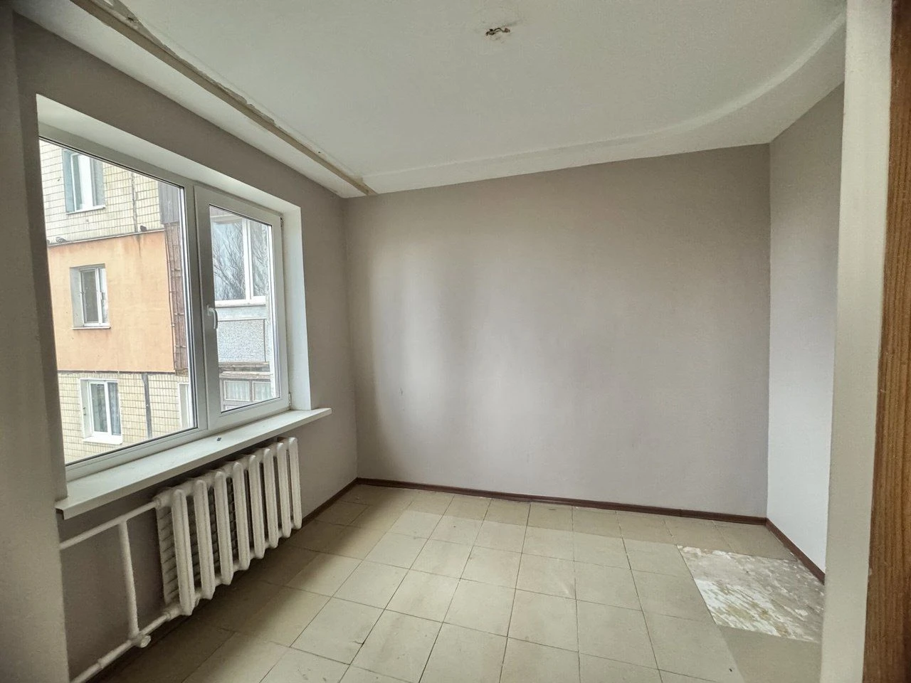 For Sale 3-Room Apartment in Quarter 173