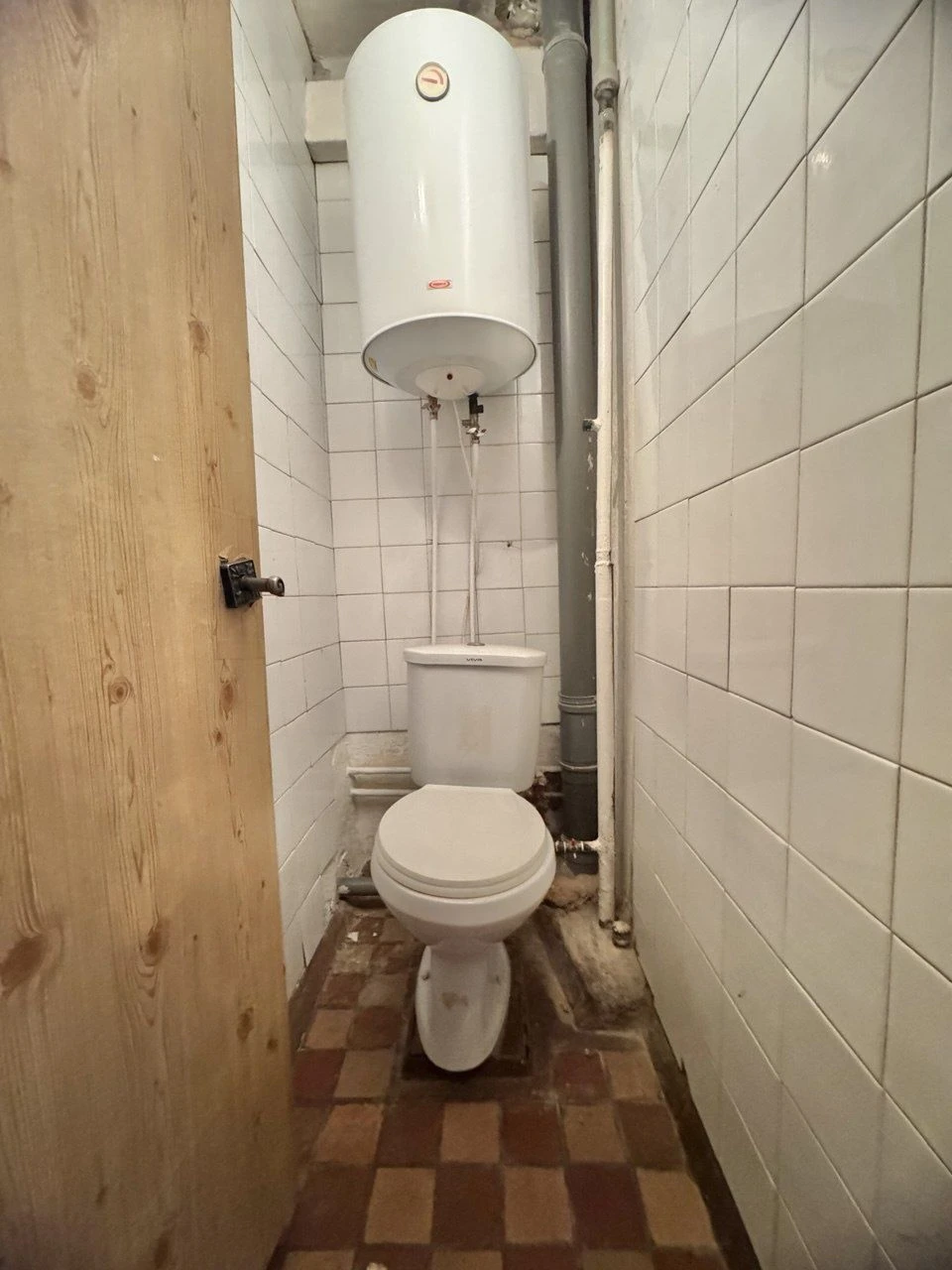 For Sale 3-Room Apartment in Quarter 173