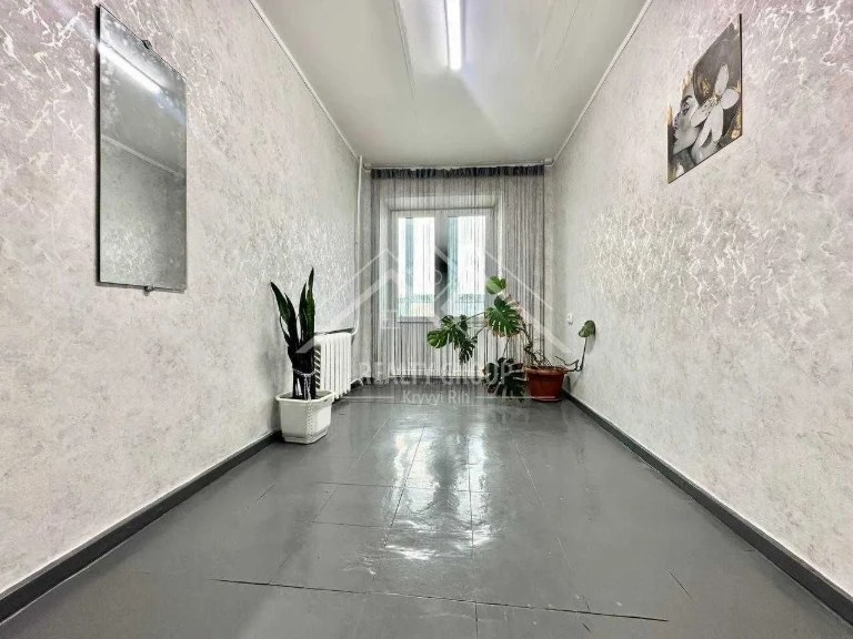 Продается 3-комнатная квартира на Гагарина, 4/9