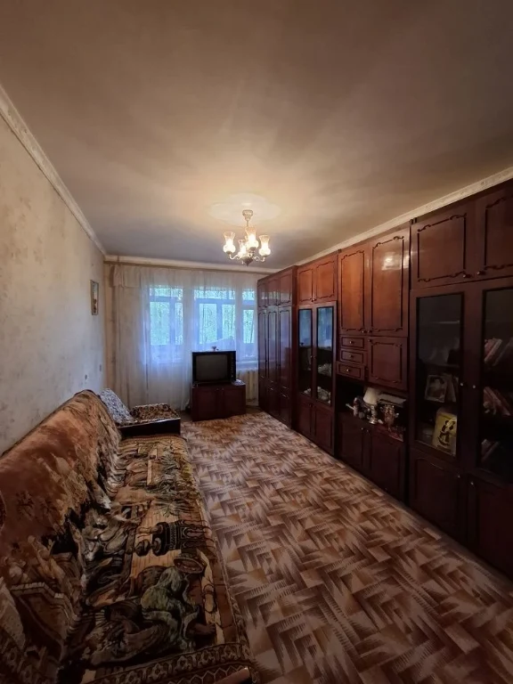 Продається, або обмін 3-кімнатна квартира на вул. Чарівній, 2/9