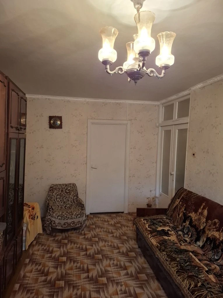 Продається, або обмін 3-кімнатна квартира на вул. Чарівній, 2/9