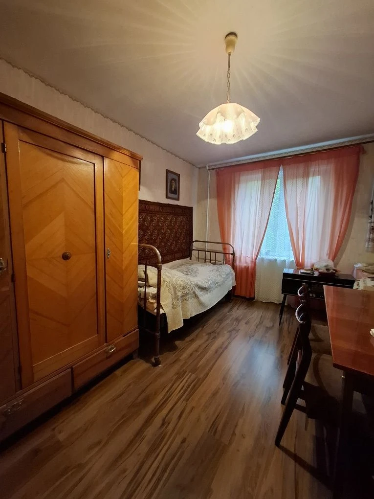 Продається, або обмін 3-кімнатна квартира на вул. Чарівній, 2/9