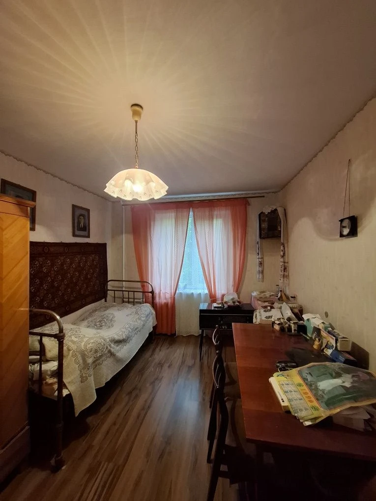 Продається, або обмін 3-кімнатна квартира на вул. Чарівній, 2/9